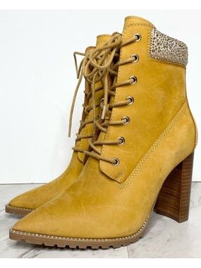 New! Steve Madden Karmen Lace Up Pointed Toe Heeled Bootie 7 1/2 M